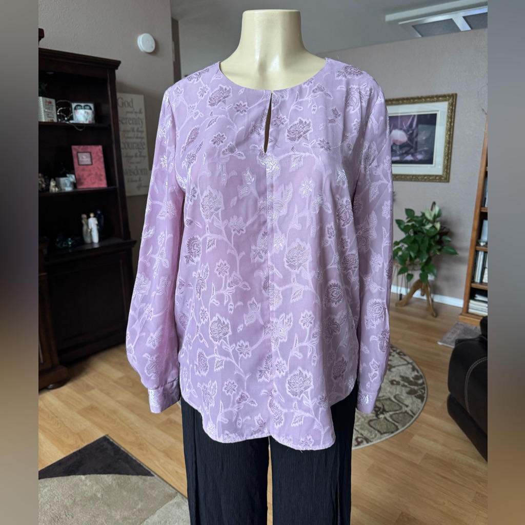Ann Taylor Pink Long Sleeve Vneck Blouse-Size M